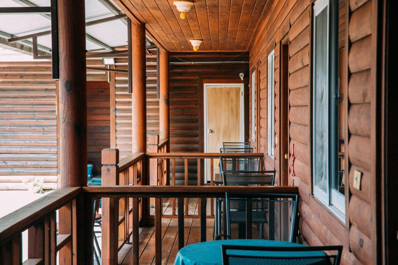 Cdr Hotspring Resort Liugui Екстер'єр фото