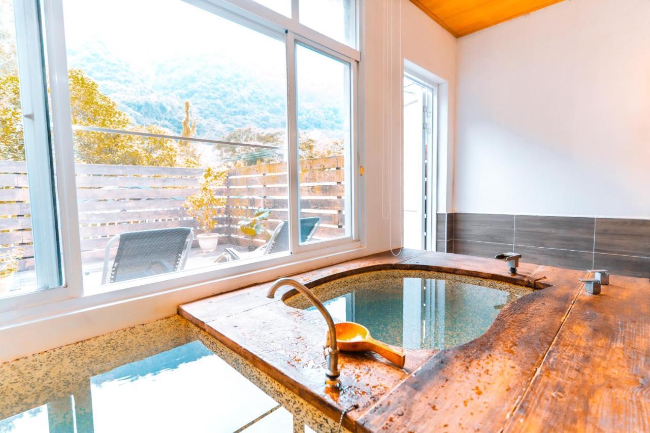 Cdr Hotspring Resort Liugui Екстер'єр фото