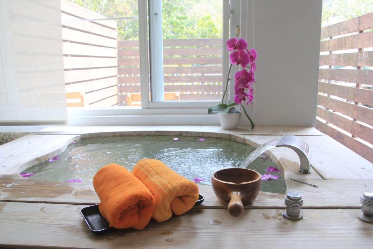 Cdr Hotspring Resort Liugui Екстер'єр фото